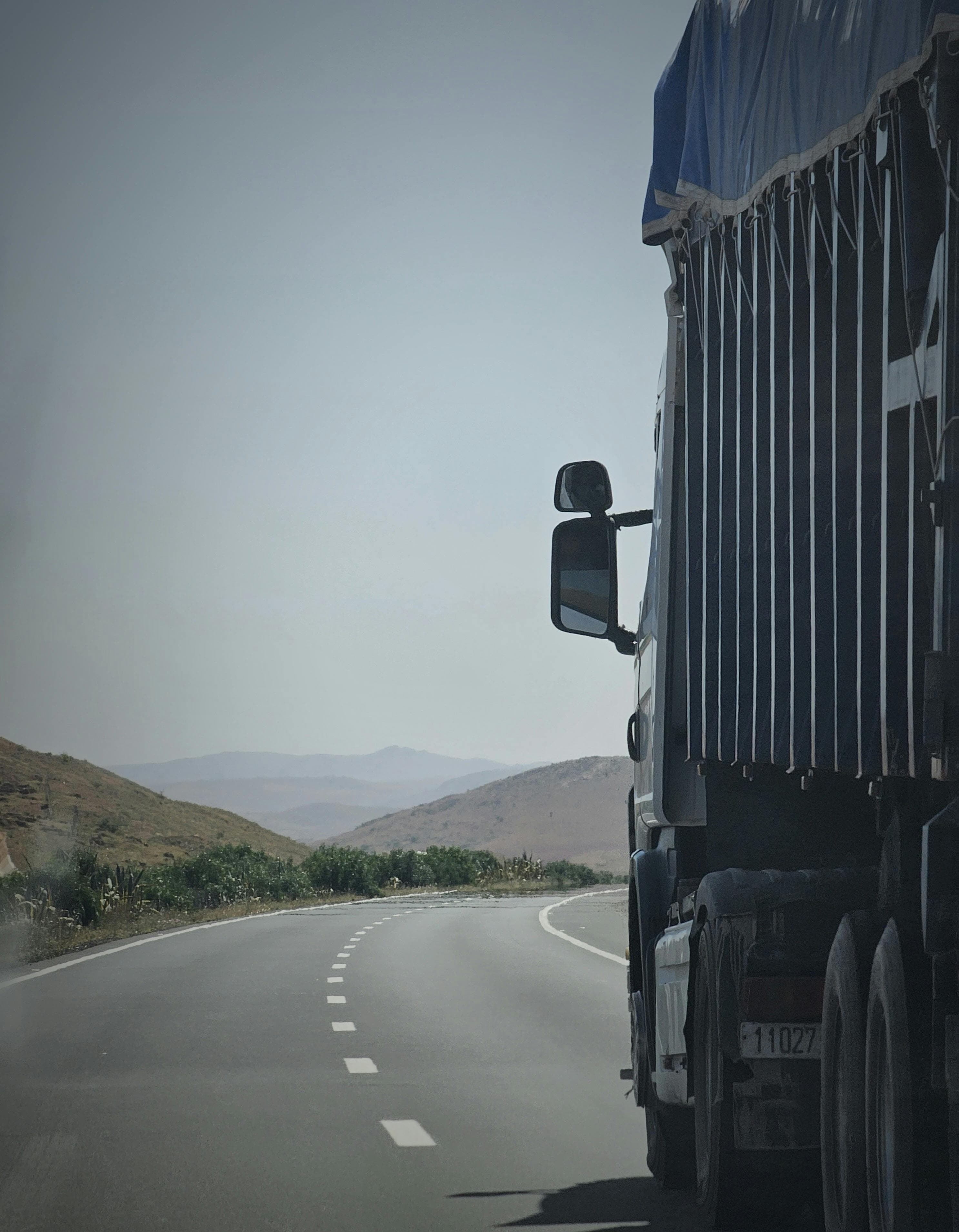 Camion-autopista